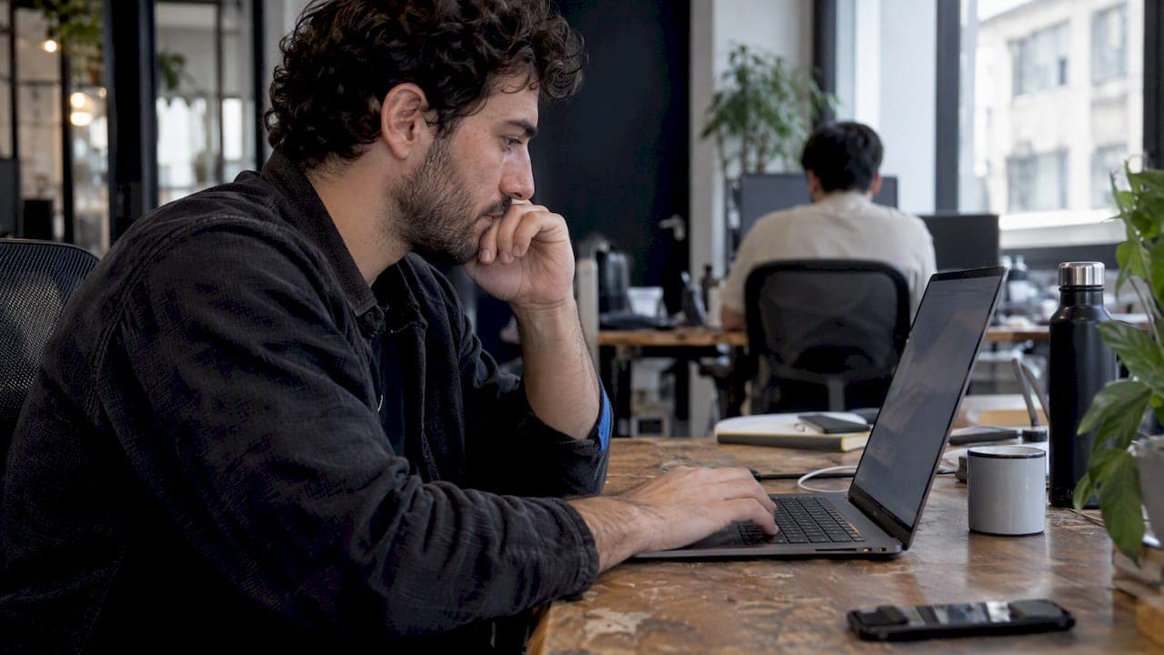 LinkedIn Prospecting With AI: 5 Steps for Series A/B Startups