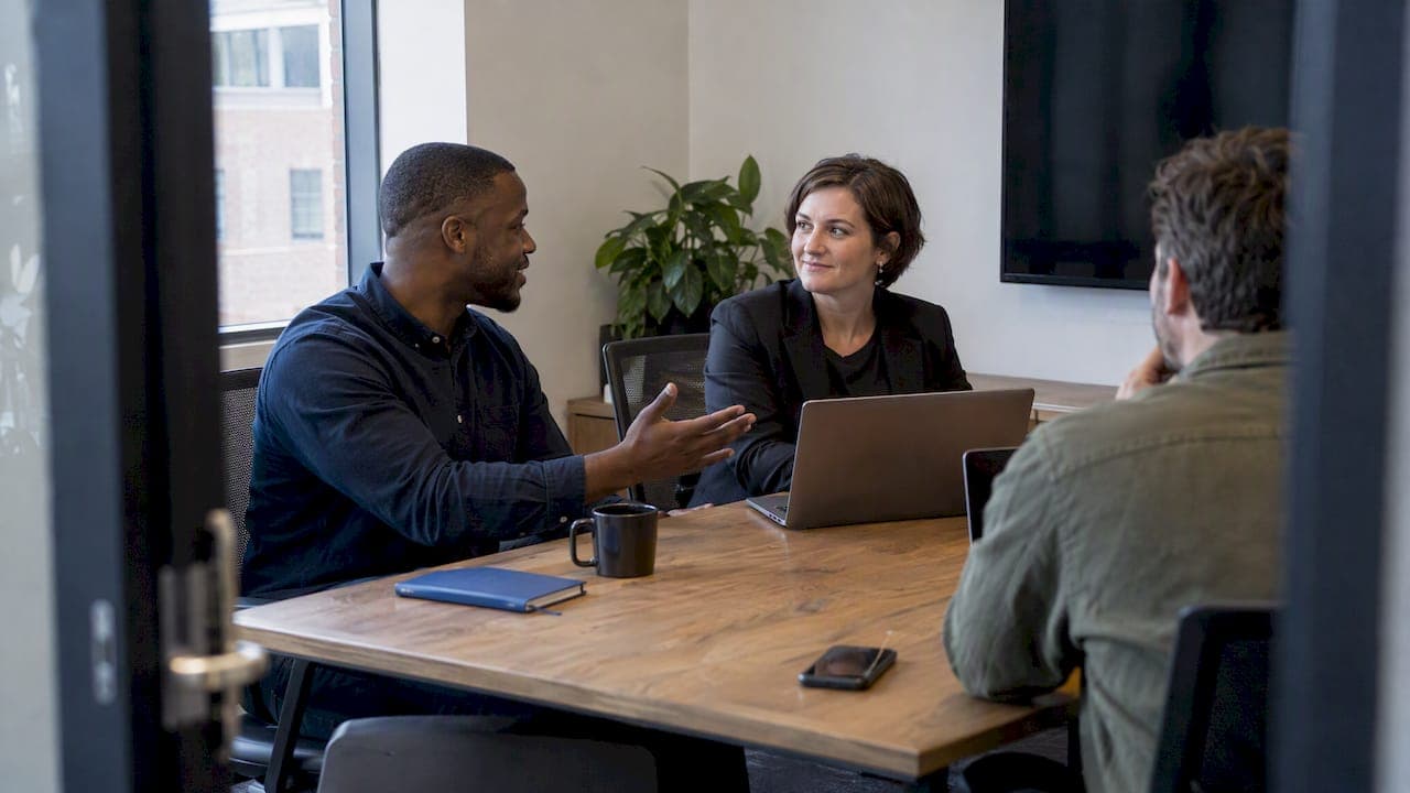 Lead Handoff Process: A Practical Guide for B2B Teams